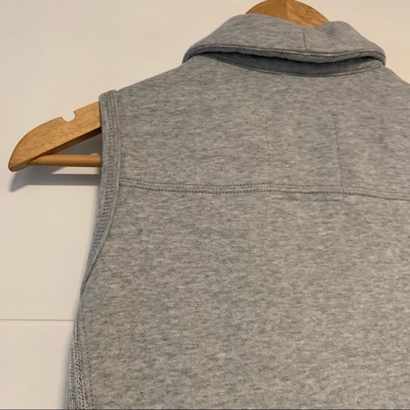 Aeropostale | Grey Vest - Picture 9 of 14